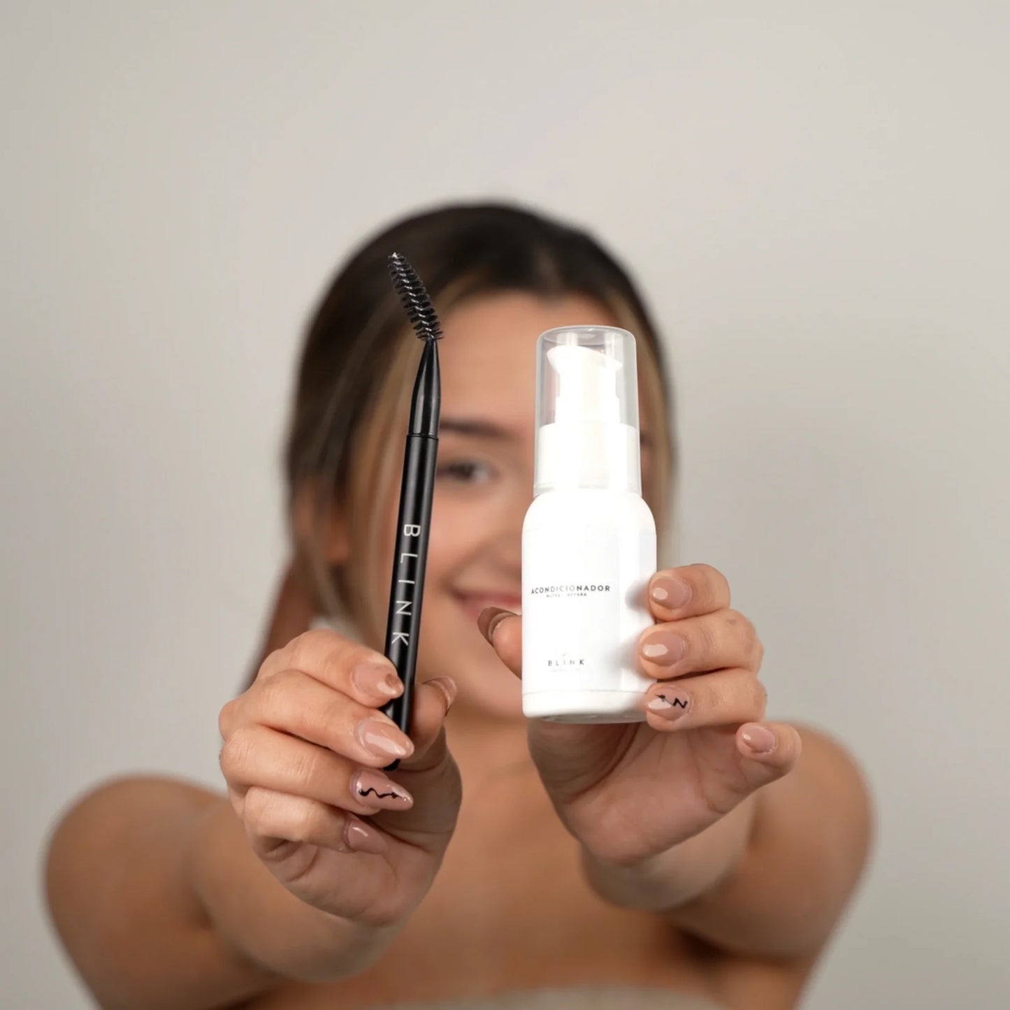 Acondicionador de Cejas