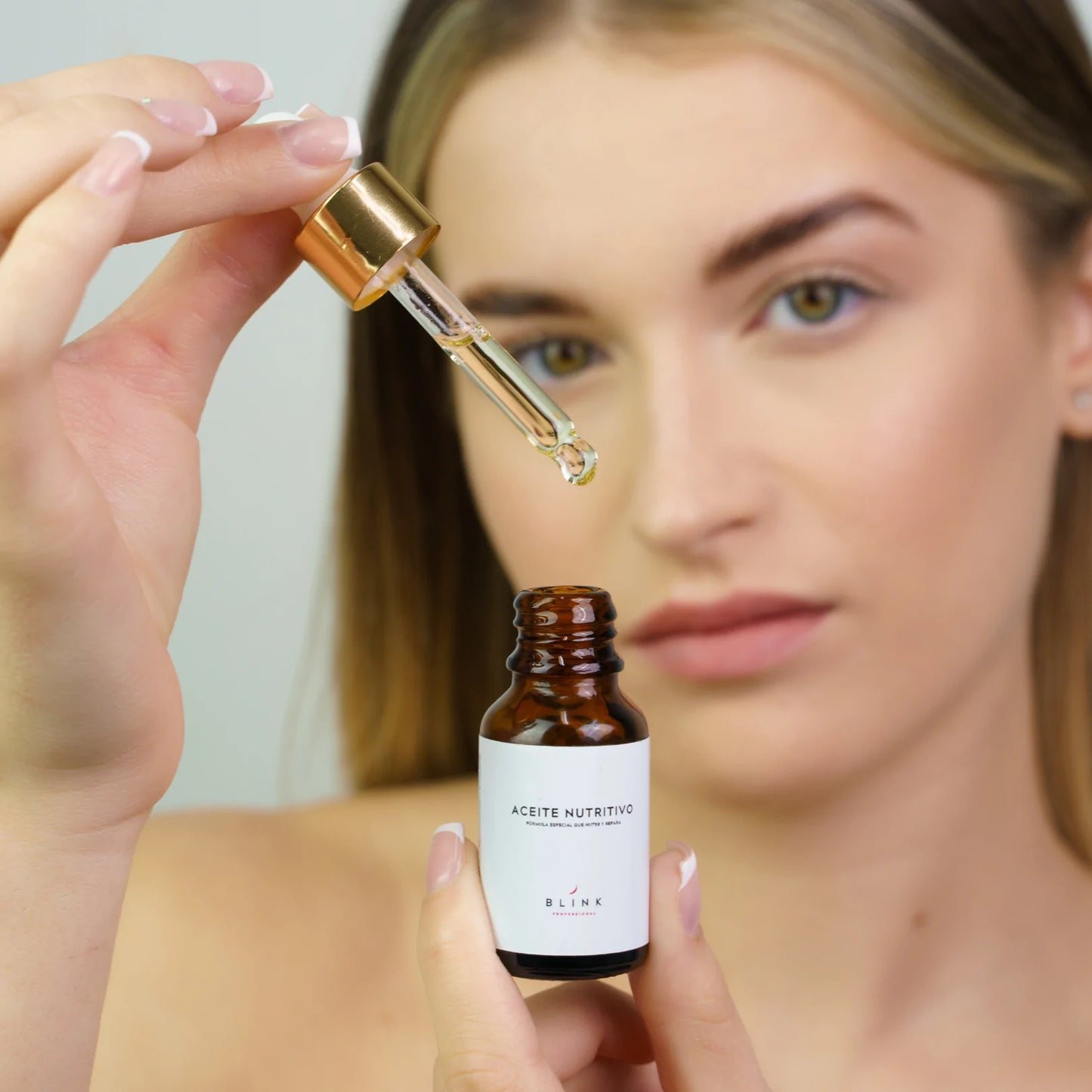 Aceite Nutritivo · Fortalecedor de Cejas