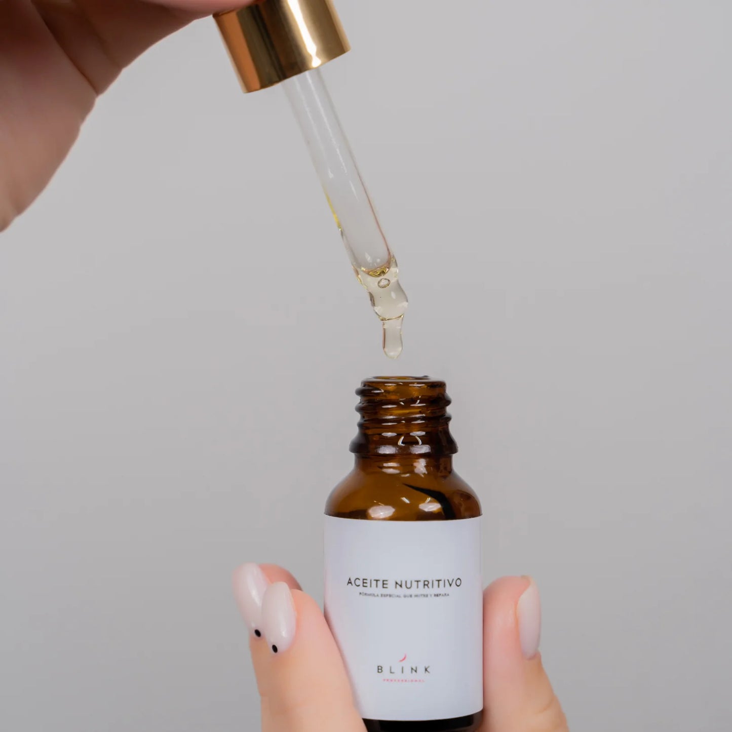 Aceite Nutritivo · Fortalecedor de Cejas